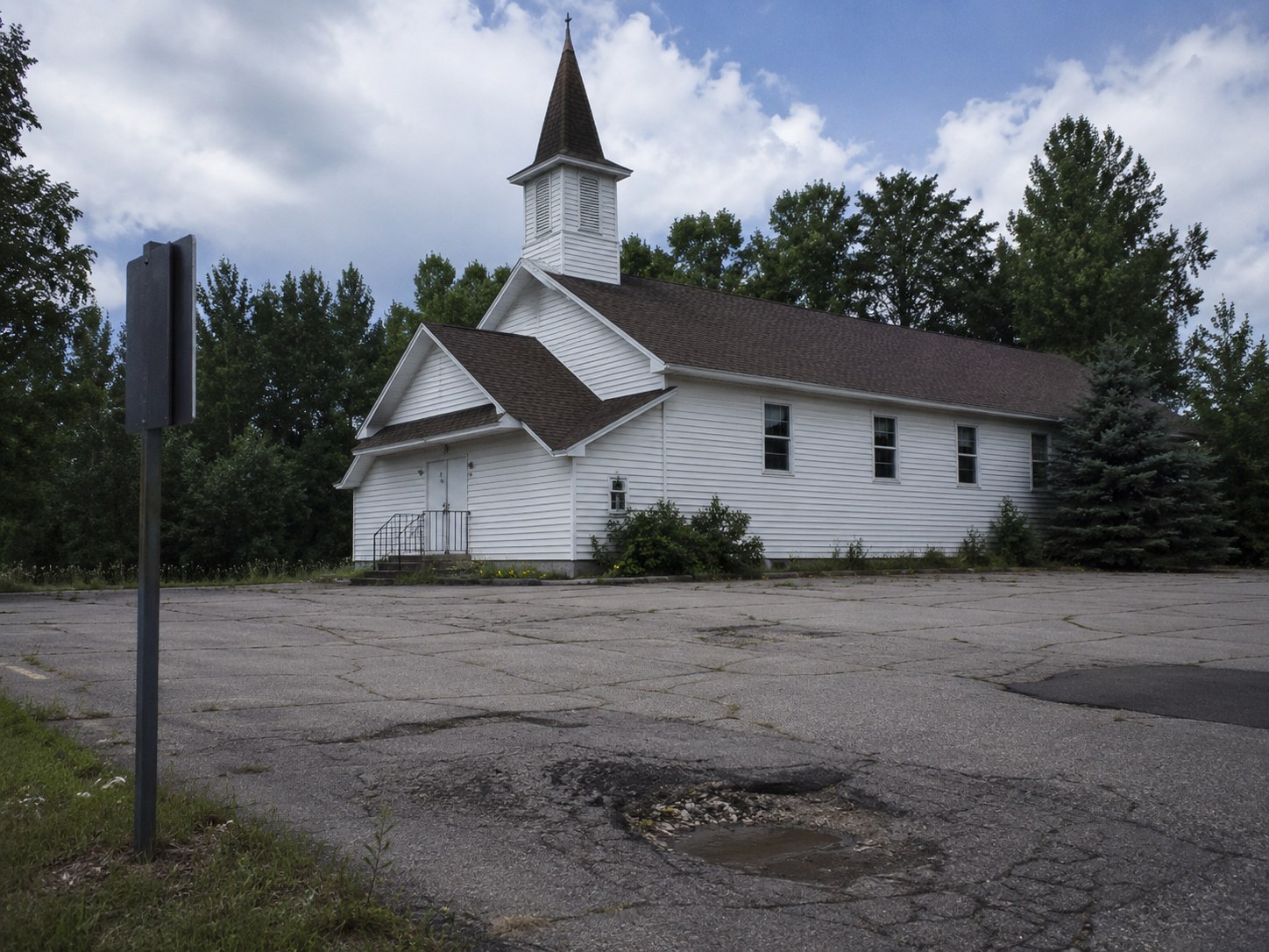 Methodists Vote to Repave the Lot; the Job Is $19,000, a Memorial Gift, and a Long Time Coming photo